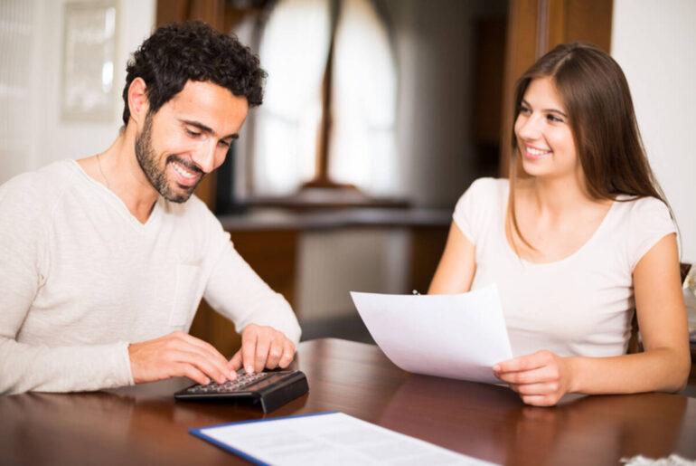 ¿Cómo dividir gastos en pareja?